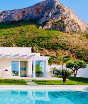 Golden Holiday 2 Ville con piscine indipendenti e separate